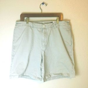 Vineyard Vines Khaki Short